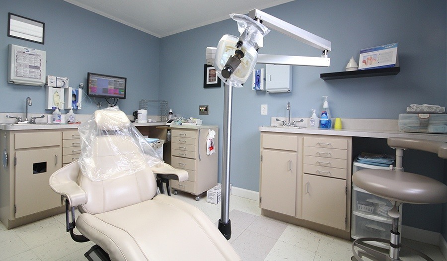 Dental treatment room