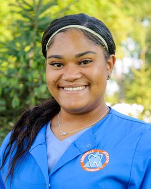 Dental assistant Kilee